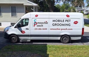 Smoochie Pooch mobile pet grooming van, dog haircut near me, pet nail trimming near me