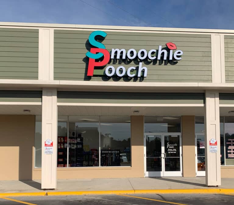 Southwest Fort Wayne Smoochie Pooch Storefront Dog Groomers