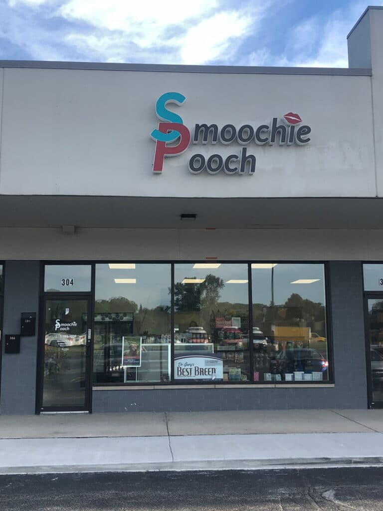 Storefront Smoochie Pooch the Best Pet Grooming in Schererville