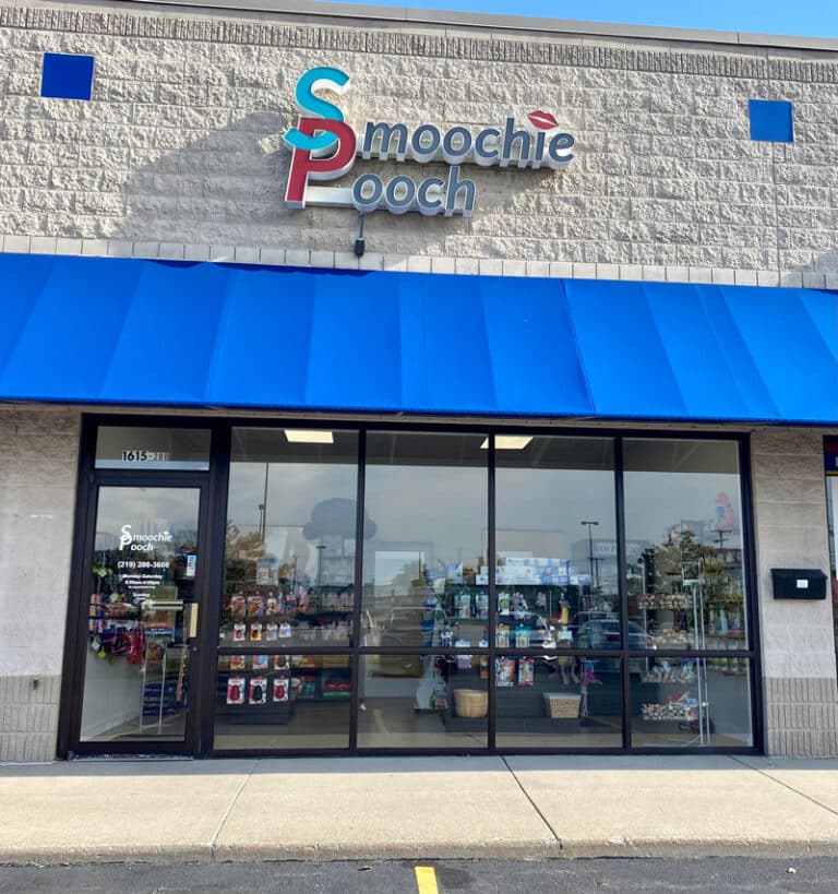 Smoochie Pooch Valparaiso Storefront - Dog grooming services
